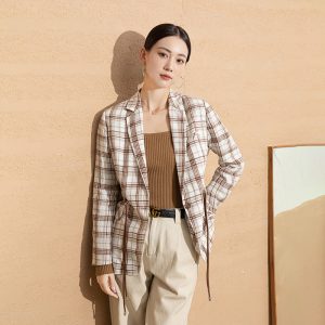 Linen plaid suit jacket for women in spring 2024, new niche design, high-end small casual suit